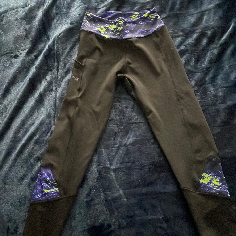 Women’s workout leggings